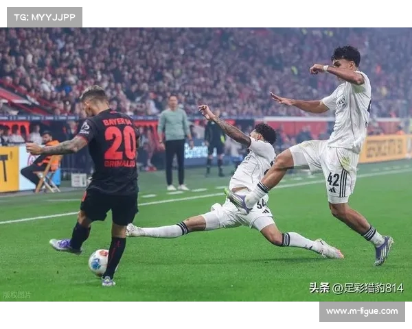 欧冠第5轮焦点战加拉塔萨雷主场迎战圣吉罗斯巅峰对决